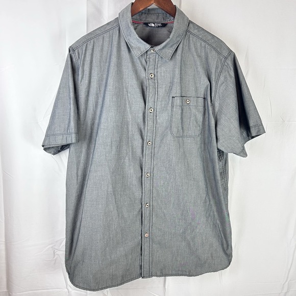 The North Face Men's XL Gray Short Sleeve Button Front Shirt #NF0A33LU - Picture 1 of 11